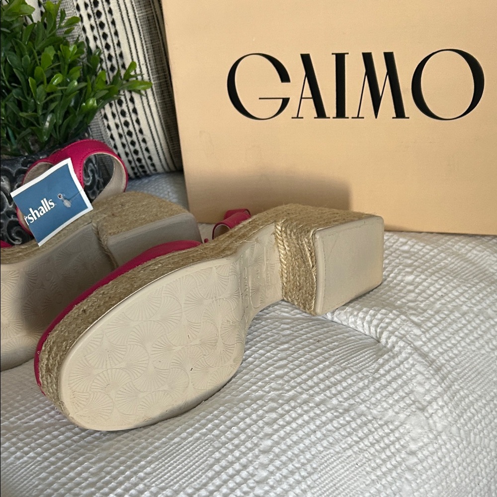 Game Pink Women's Platform Sandals NIB - Picture 2 of 5